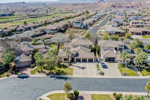 Tiny photo for 470 COUNTRY LN #11, Santa Clara, UT 84765 (MLS # 2183691)