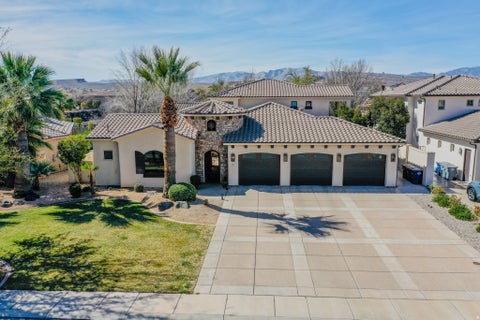Photo of 470 COUNTRY LN #11, Santa Clara, UT 84765 (MLS # 2183691)