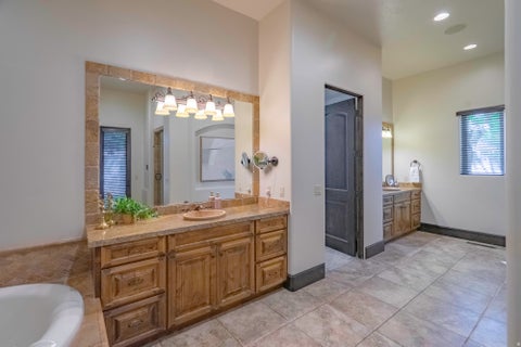 Tiny photo for 470 COUNTRY LN #11, Santa Clara, UT 84765 (MLS # 2183691)