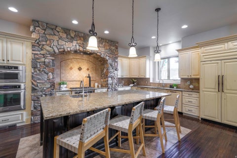 Tiny photo for 470 COUNTRY LN #11, Santa Clara, UT 84765 (MLS # 2183691)
