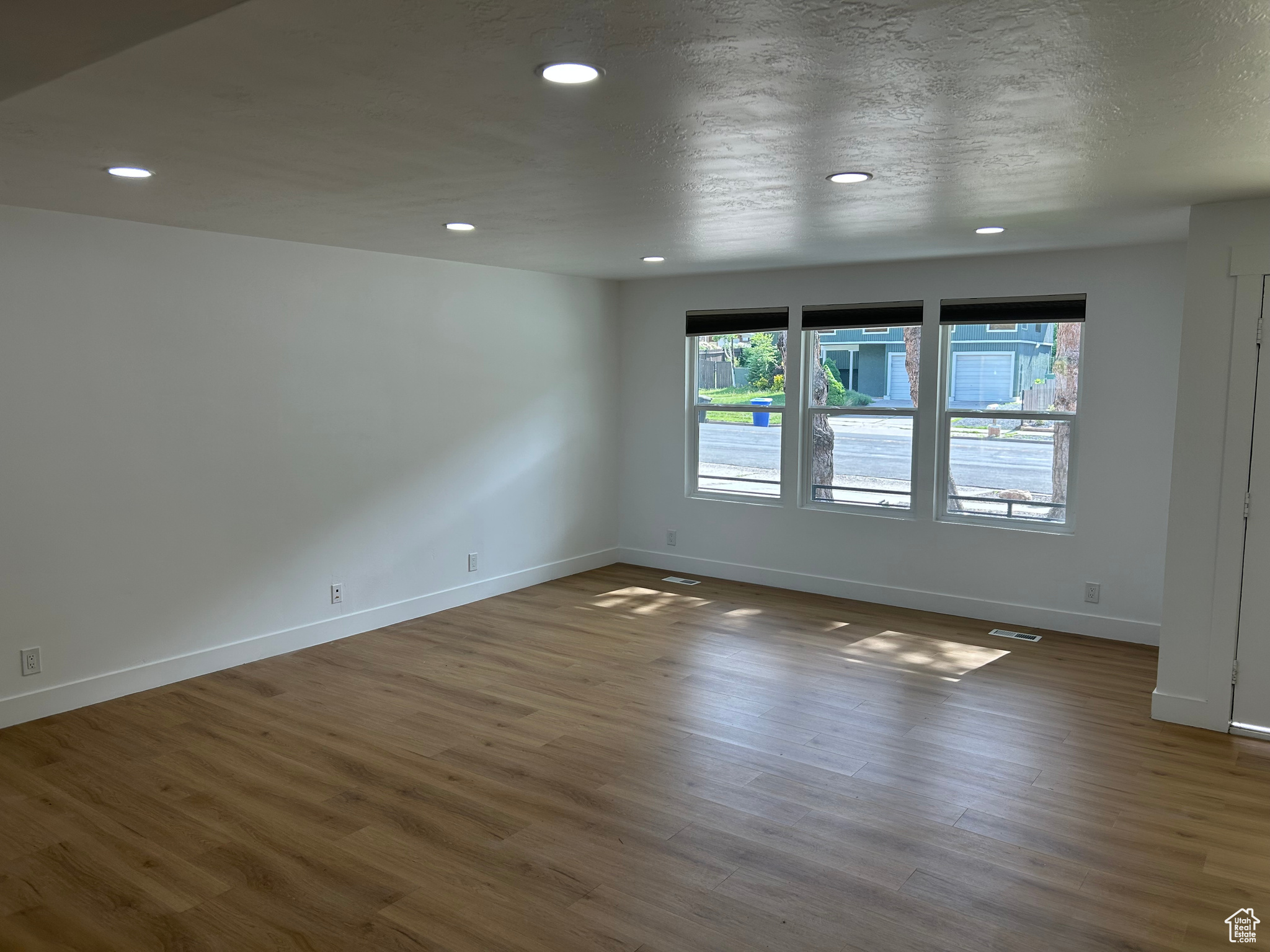 MOUNTAIN ESTATES #2 - Residential