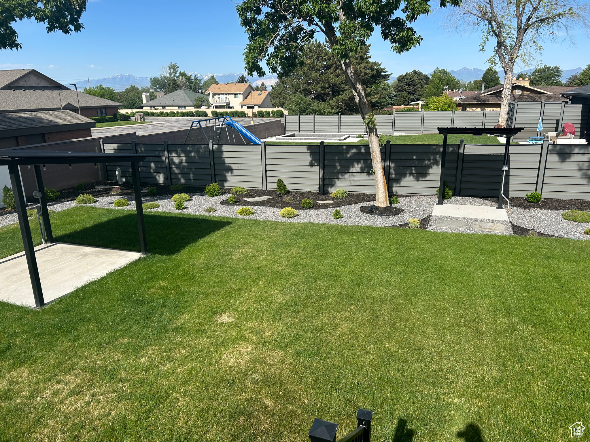 MOUNTAIN ESTATES #2 - Residential