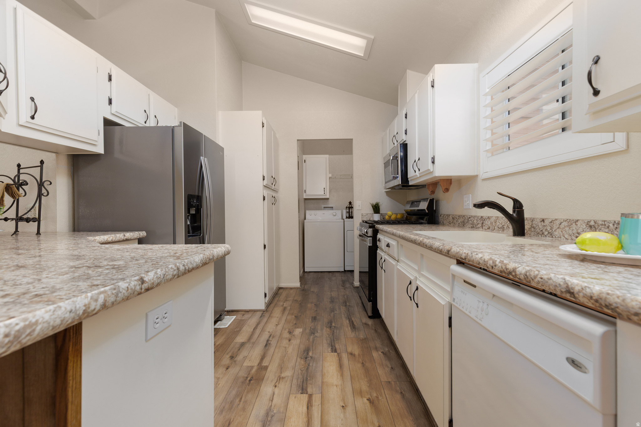 RAINBOW RIDGE MOBILE HOME PARK - Residential