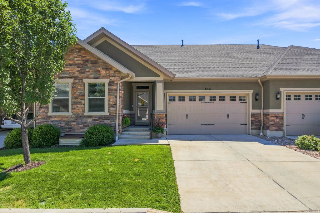 Photo of 6557 W BRUNSWICK DR, Highland, UT 84003 (MLS # 2176263)
