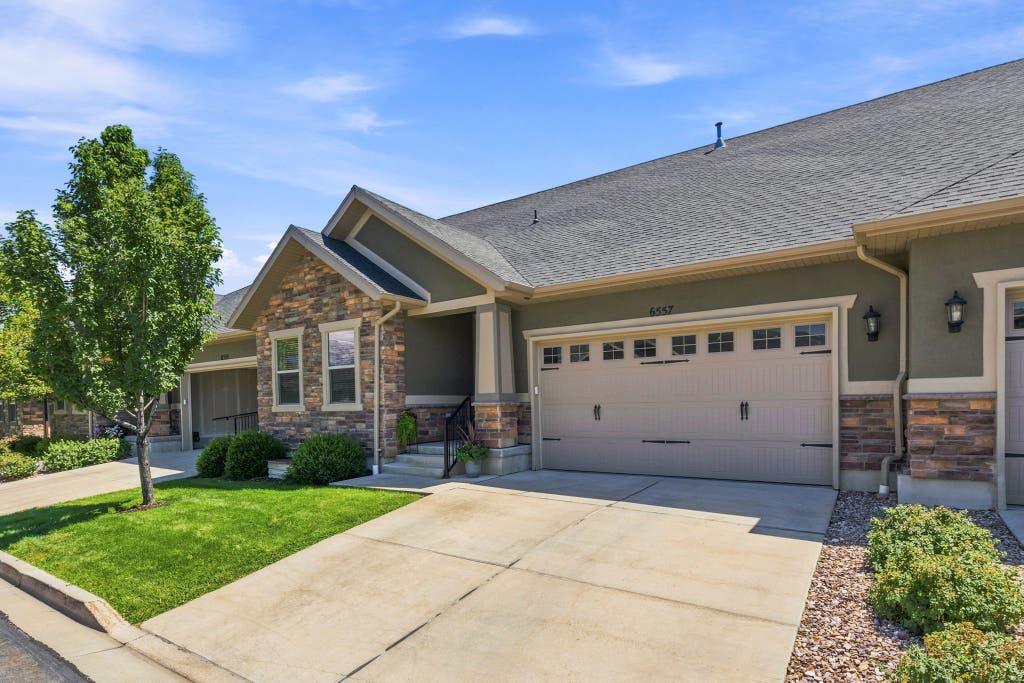 Photo of 6557 W BRUNSWICK DR, Highland, UT 84003 (MLS # 2176263)