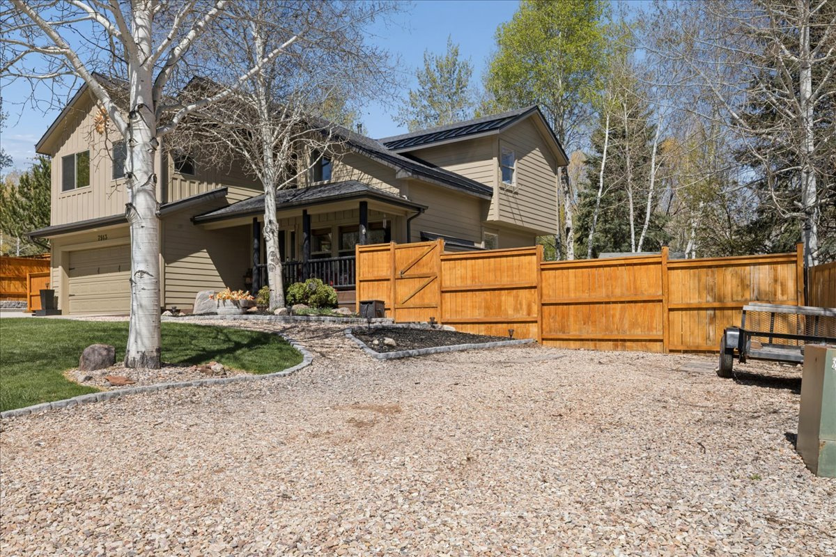 PINEBROOK SUBDIVISION - Residential