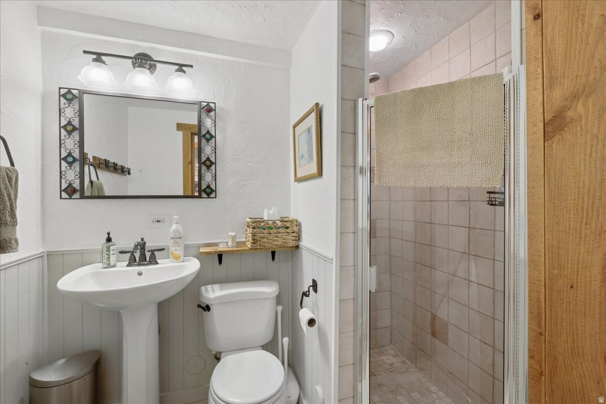 PINEBROOK SUBDIVISION - Residential