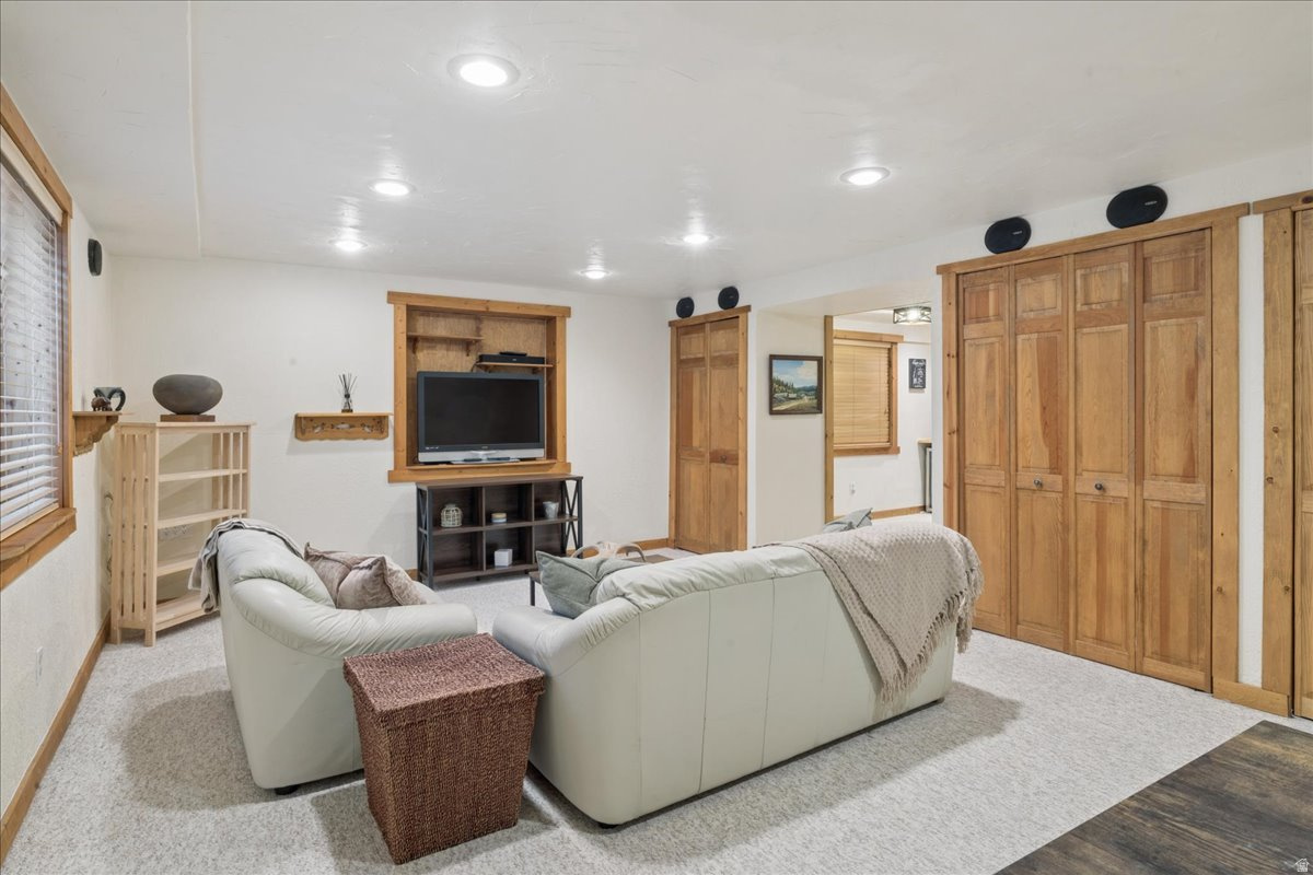 PINEBROOK SUBDIVISION - Residential