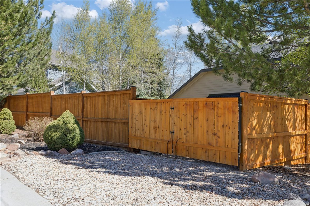 PINEBROOK SUBDIVISION - Residential