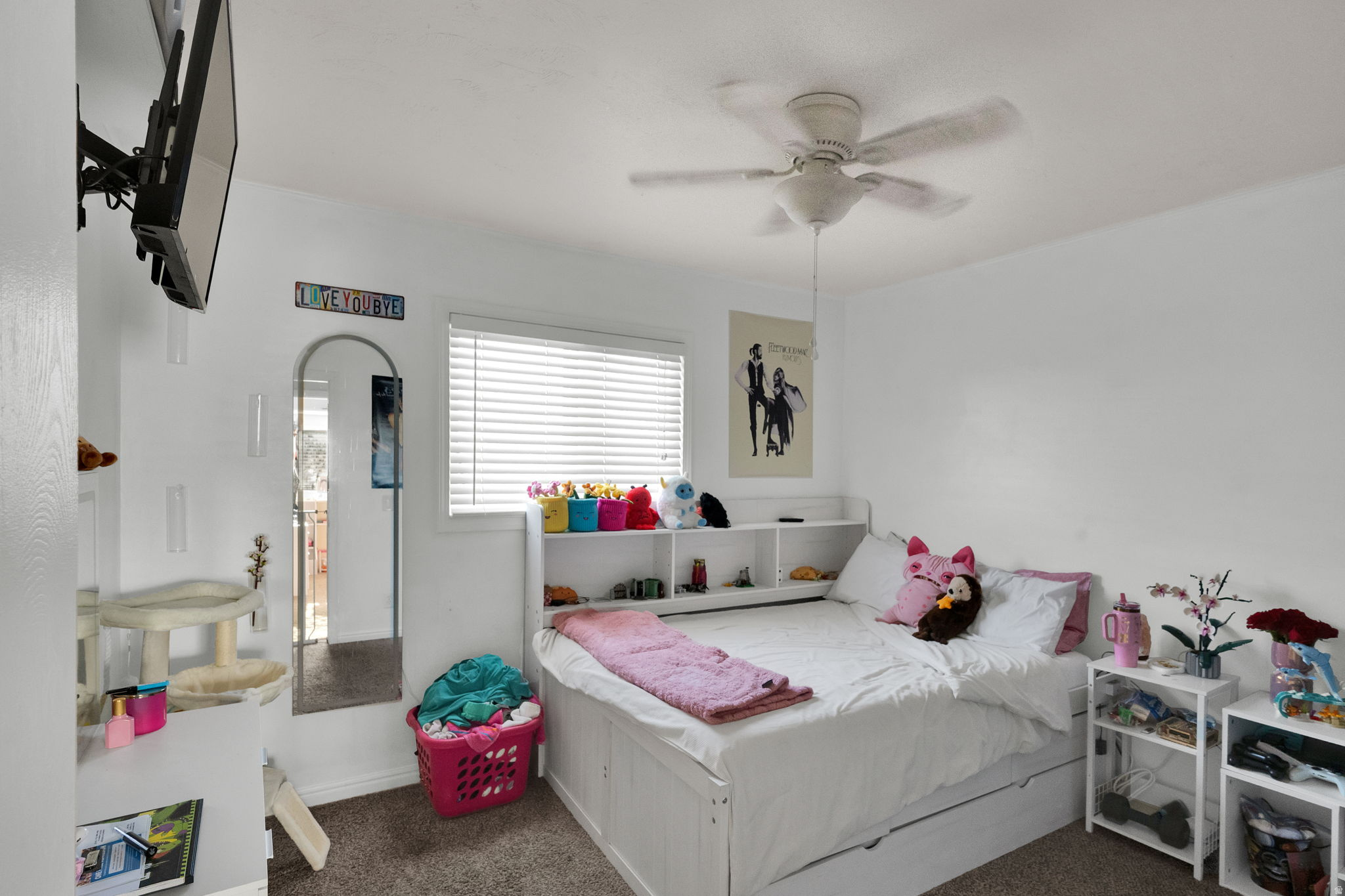 WESTVIEW TER - Residential