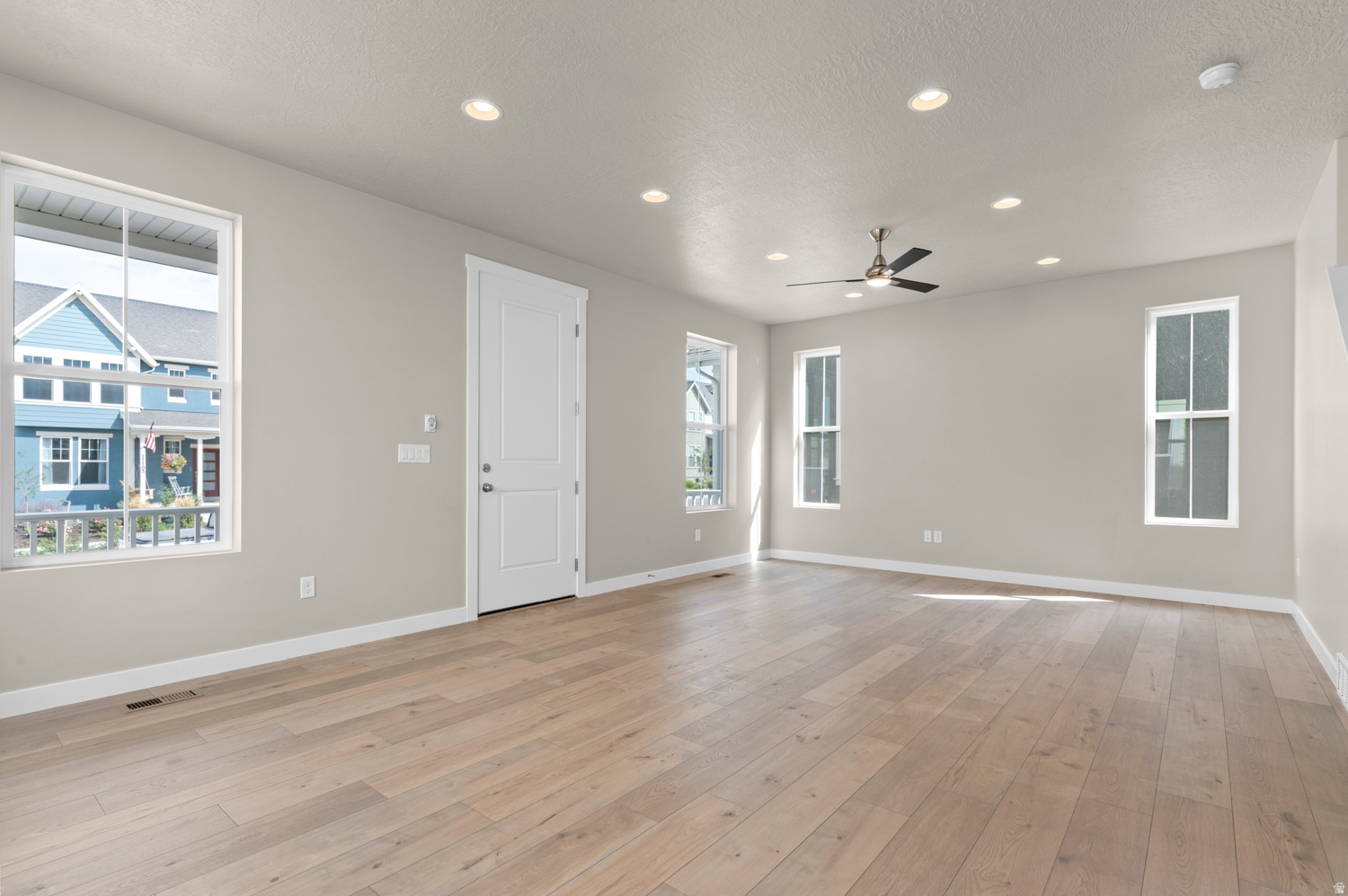 DAYBREAK CASCADES 402 - Residential