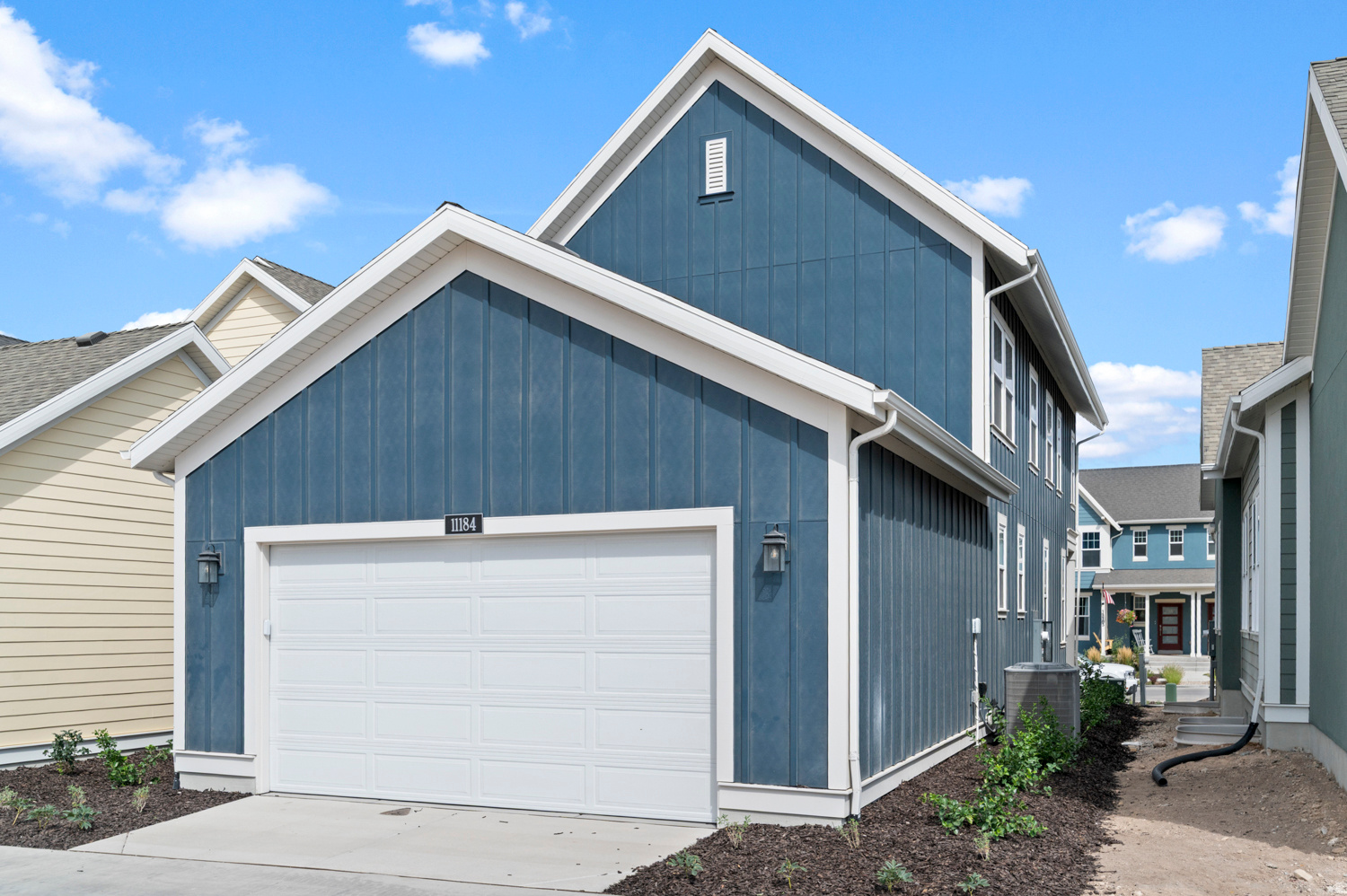 DAYBREAK CASCADES 402 - Residential