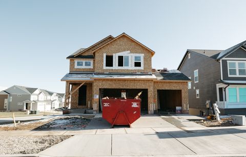 Photo of 978 N BANNER DR #617, Saratoga Springs, UT 84045 (MLS # 2118624)