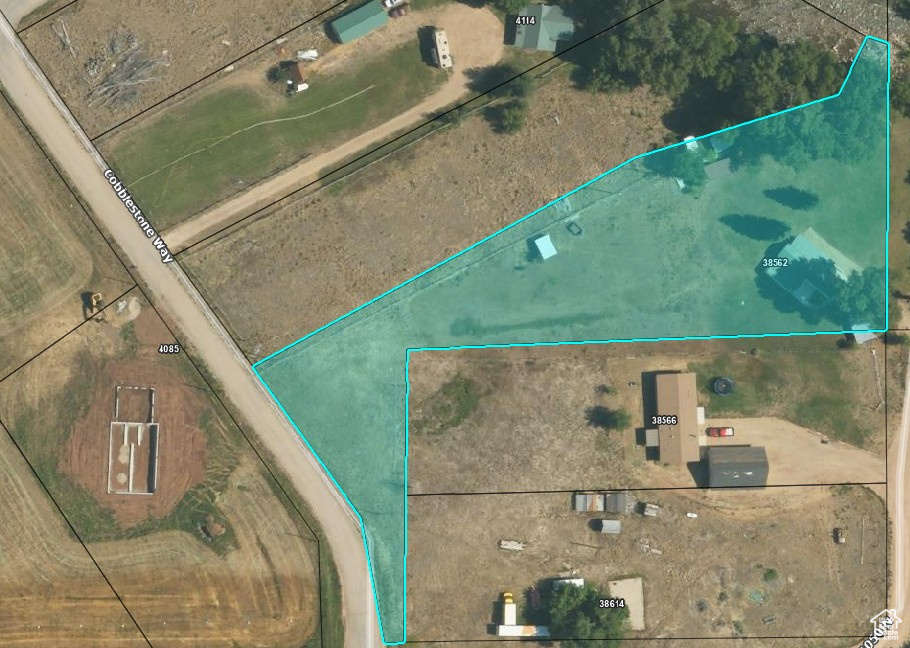 MT TABBY ESTATES - Land