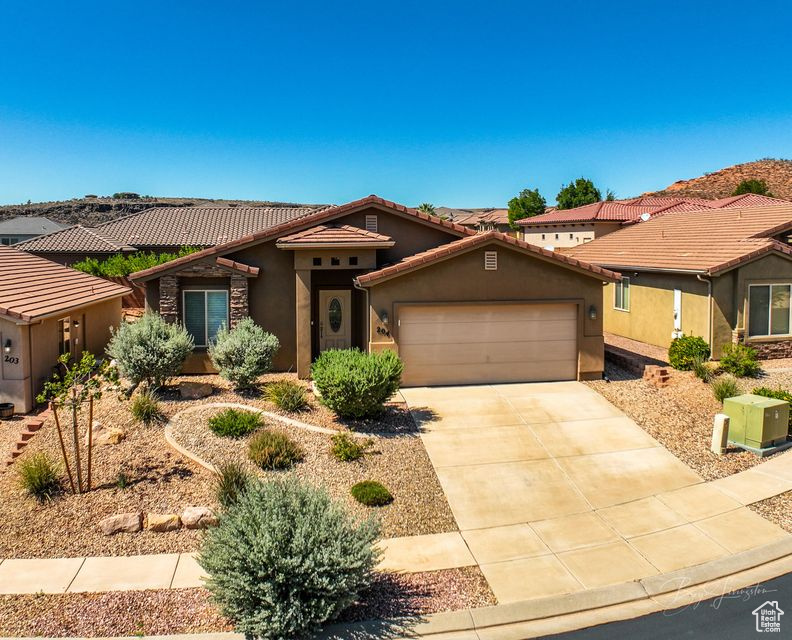 RED CLIFFS PARK - Residential