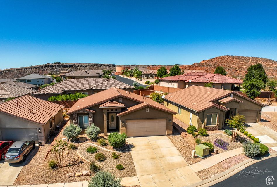 RED CLIFFS PARK - Residential