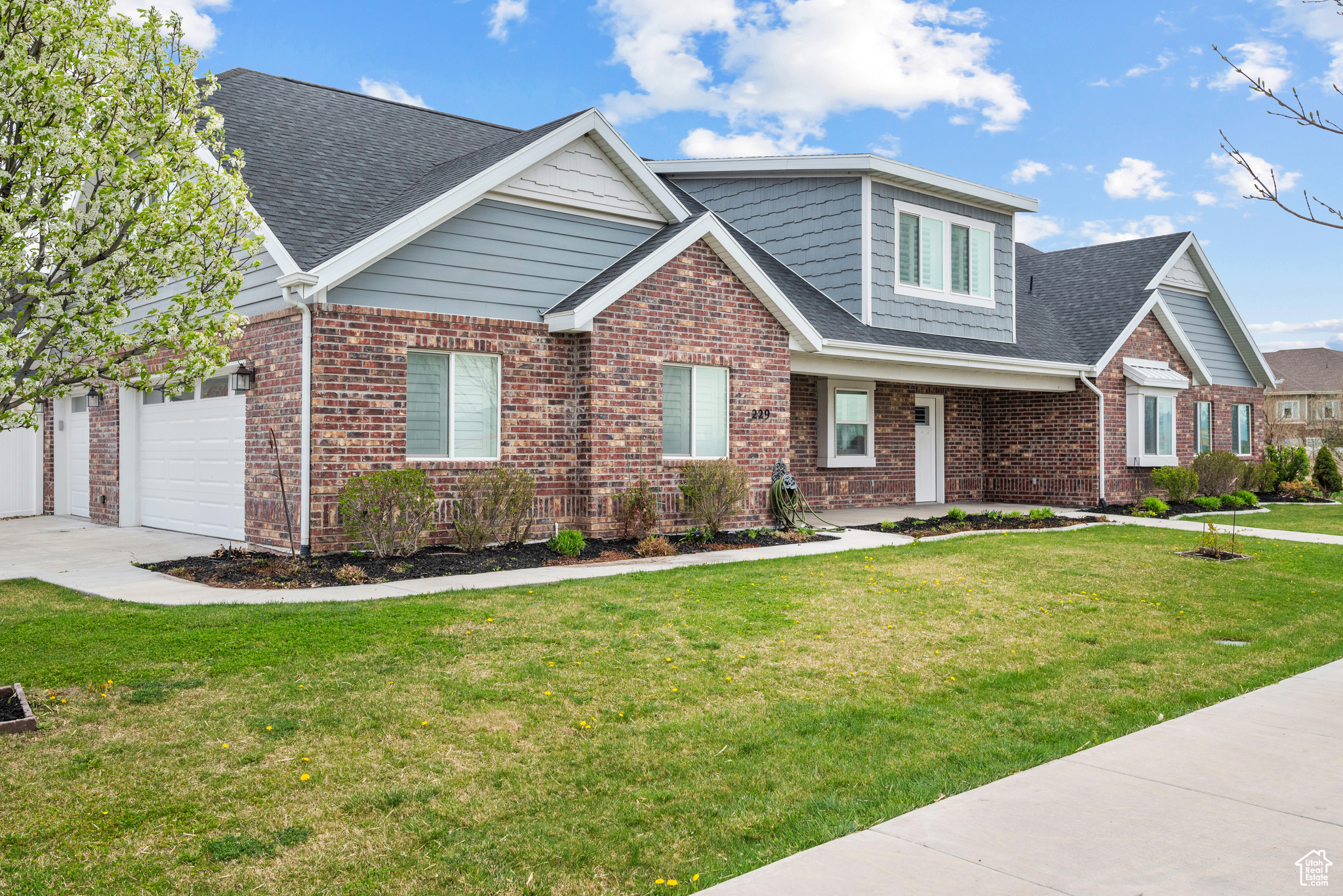 229 S 950, Springville, Utah image 2