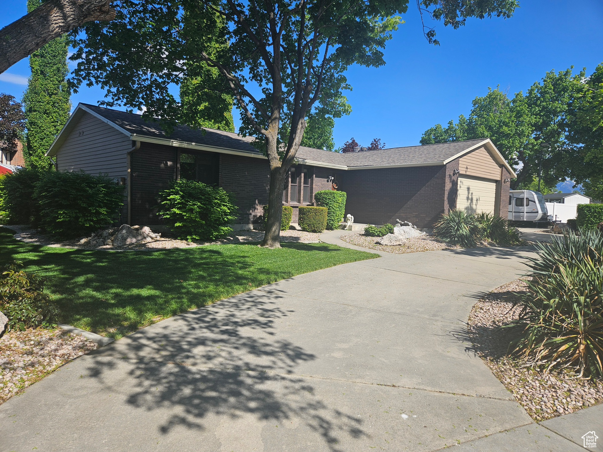5235 S Spring Clover Dr, Salt Lake City, Utah image 2
