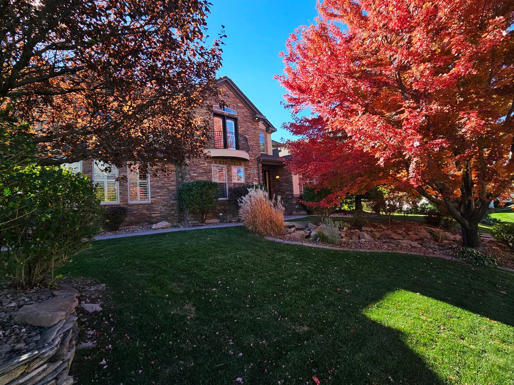 Photo of 682 E HEALEY BLVD S, Alpine, UT 84004 (MLS # 2136724)