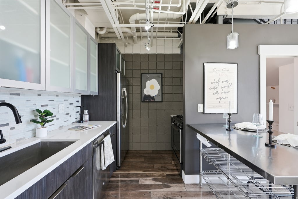 Photo of 360 W BROADWAY S #613, Salt Lake City, UT 84101 (MLS # 2171302)