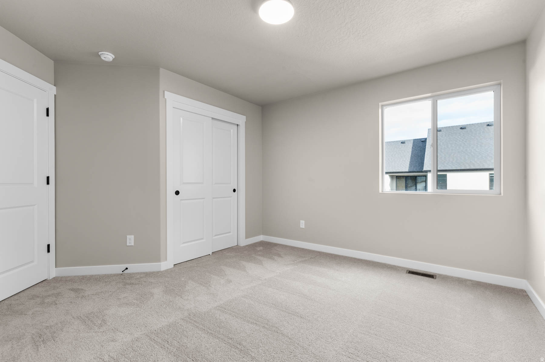 HOLBROOK SCANDIA 405B - Residential