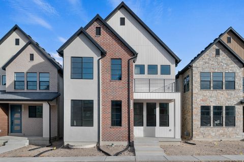 Photo of 2324 N SUNMORE WAY, Lehi, UT 84048 (MLS # 2127604)