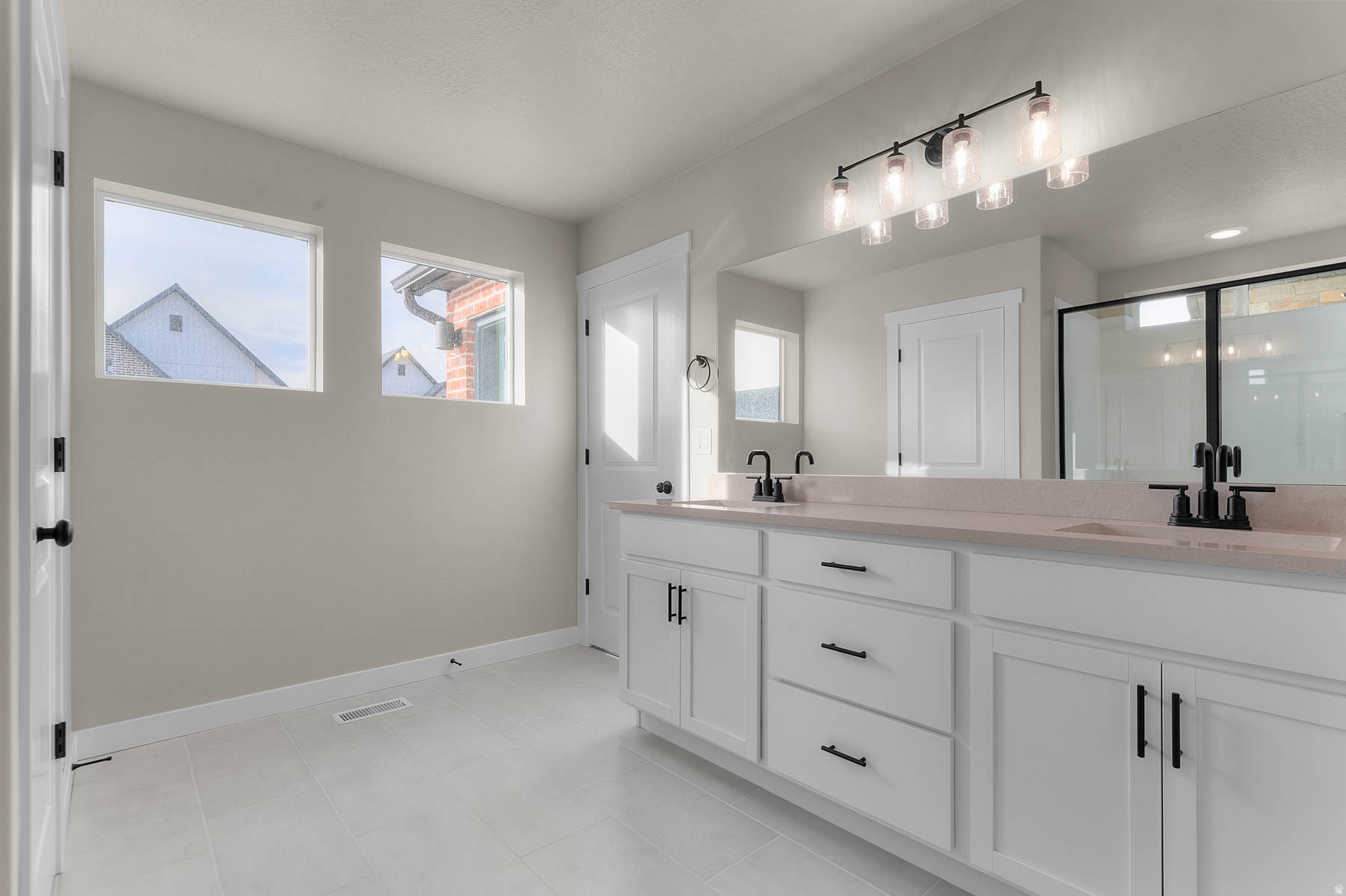 HOLBROOK SCANDIA 405B - Residential