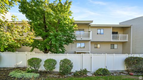 Tiny photo for 1492 W PARKSIDE DR, Provo, UT 84601 (MLS # 2118967)