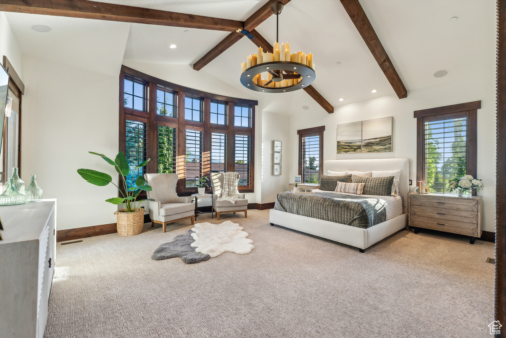 Salt Lake City, Utah 84109, United States, 5 Bedrooms Bedrooms, ,3 BathroomsBathrooms,Residential,Pending,43056