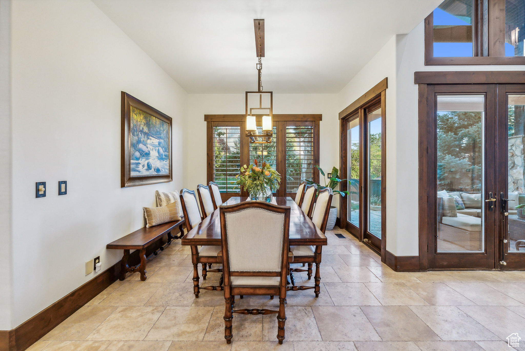 Salt Lake City, Utah 84109, United States, 5 Bedrooms Bedrooms, ,3 BathroomsBathrooms,Residential,Pending,43056