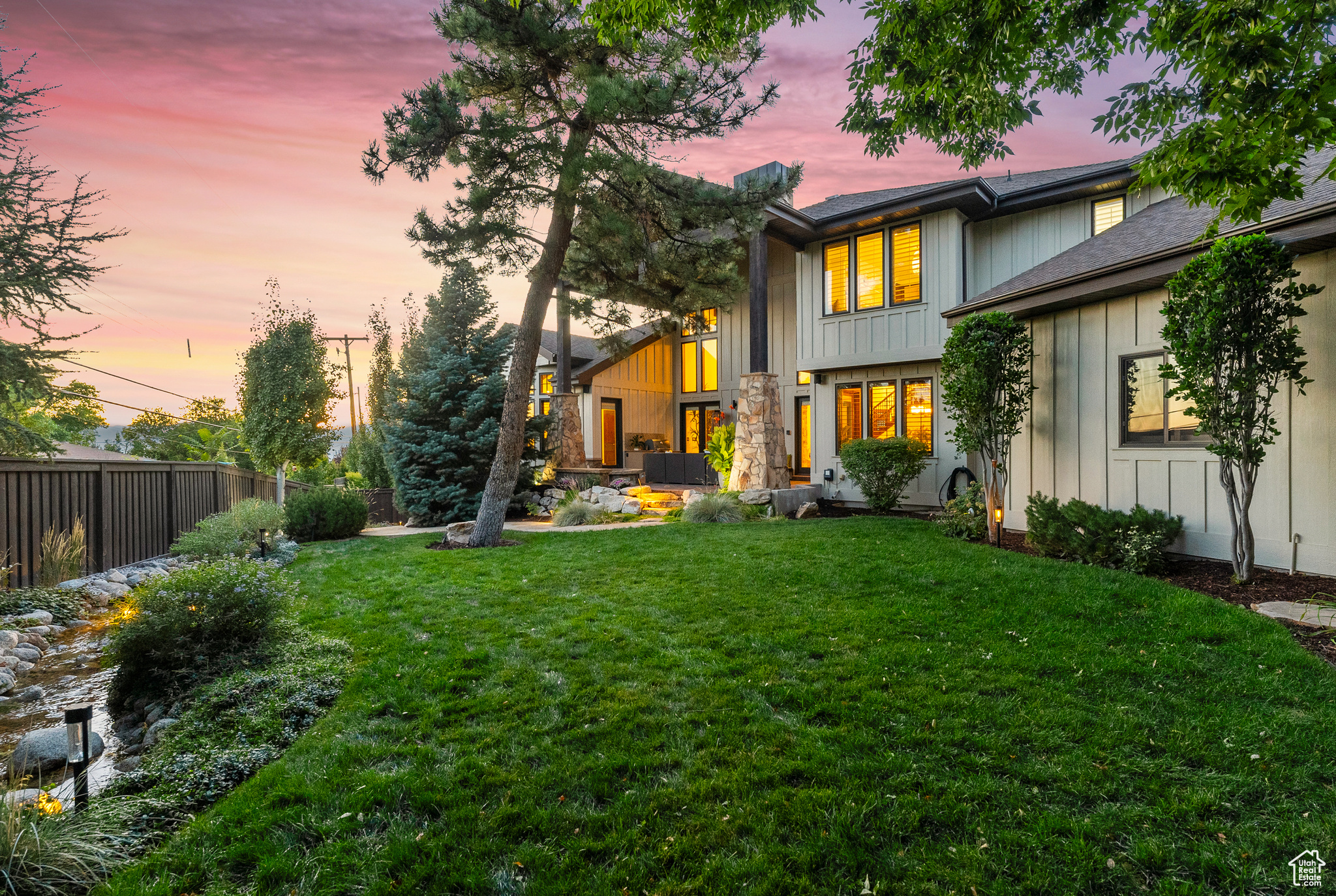 Salt Lake City, Utah 84109, United States, 5 Bedrooms Bedrooms, ,3 BathroomsBathrooms,Residential,Pending,43056