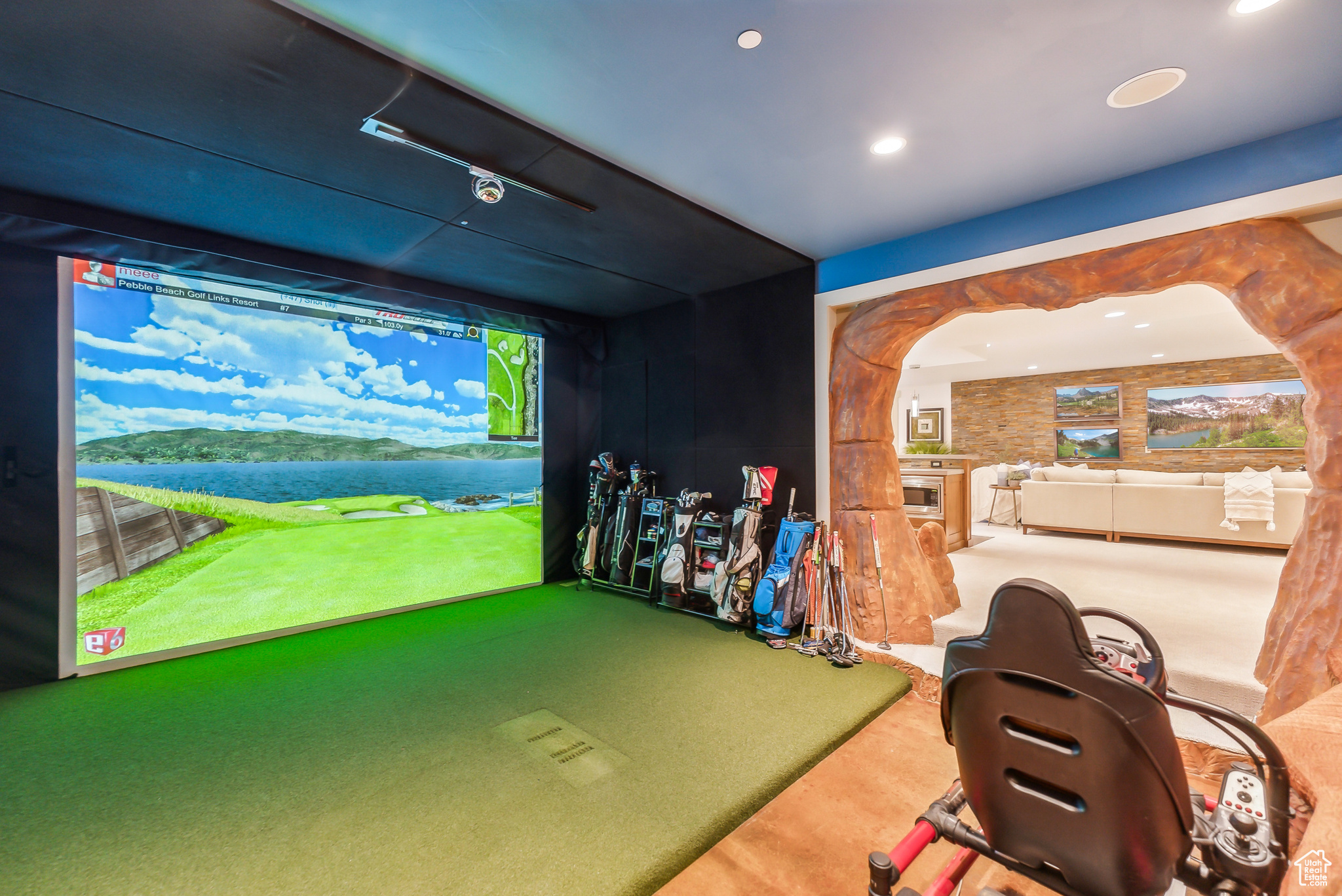 Salt Lake City, Utah 84109, United States, 5 Bedrooms Bedrooms, ,3 BathroomsBathrooms,Residential,Pending,43056