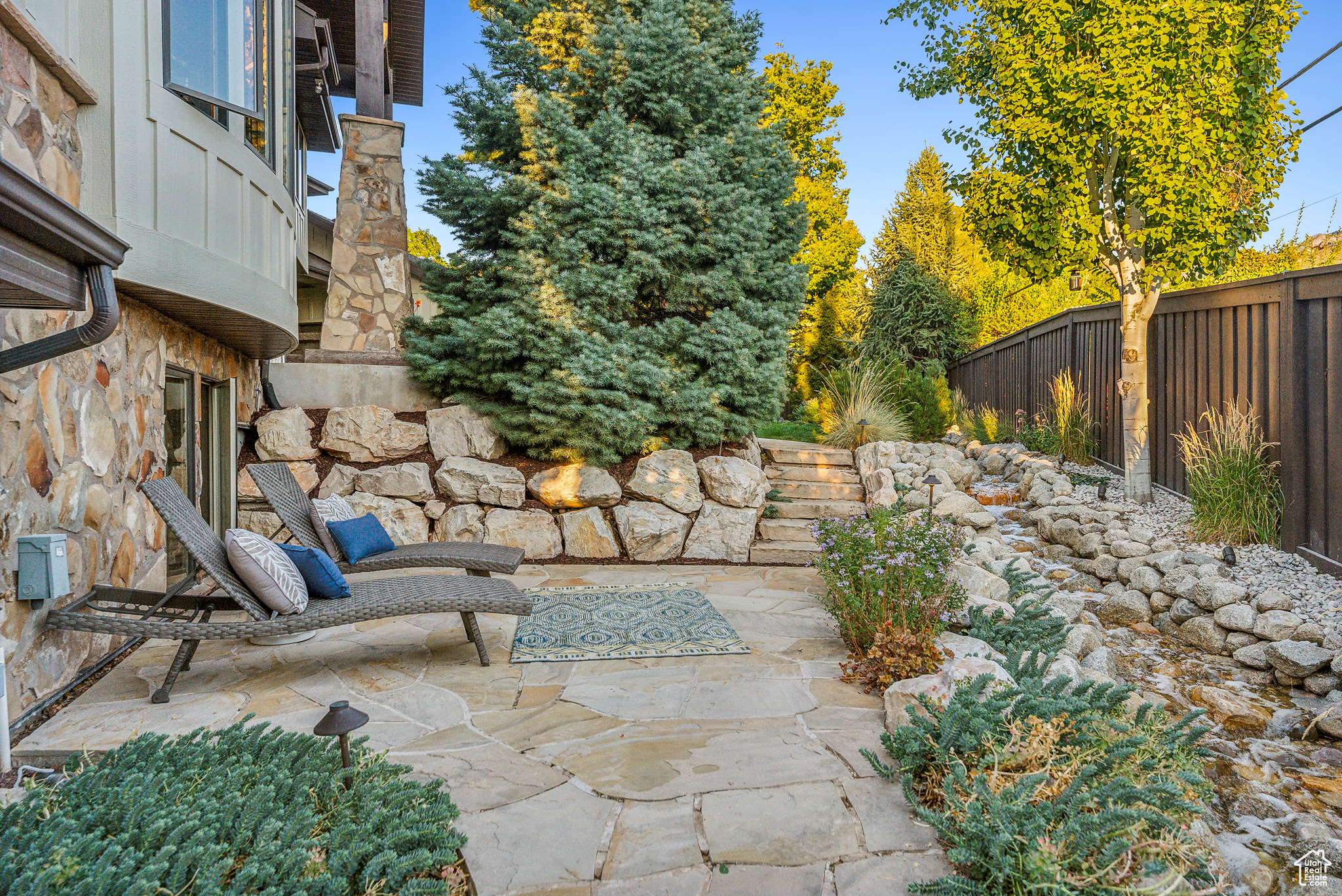 Salt Lake City, Utah 84109, United States, 5 Bedrooms Bedrooms, ,3 BathroomsBathrooms,Residential,Pending,43056