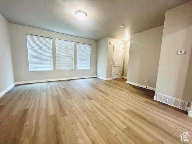 1521 S 850 W