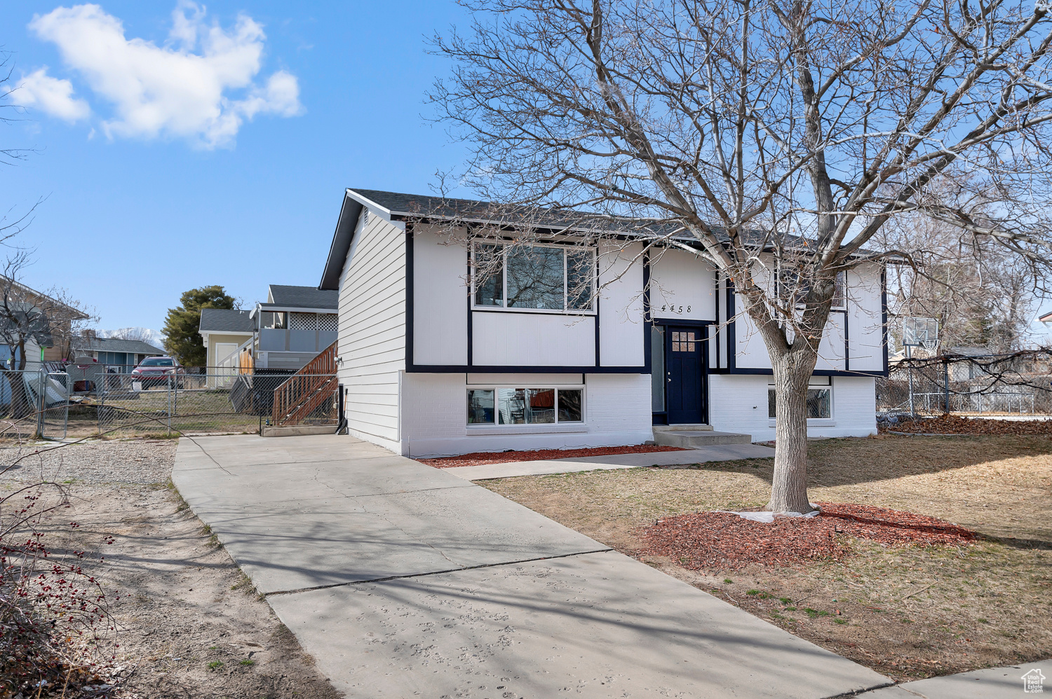 4458 S Red Blossom Cir, West Valley City, Utah image 2