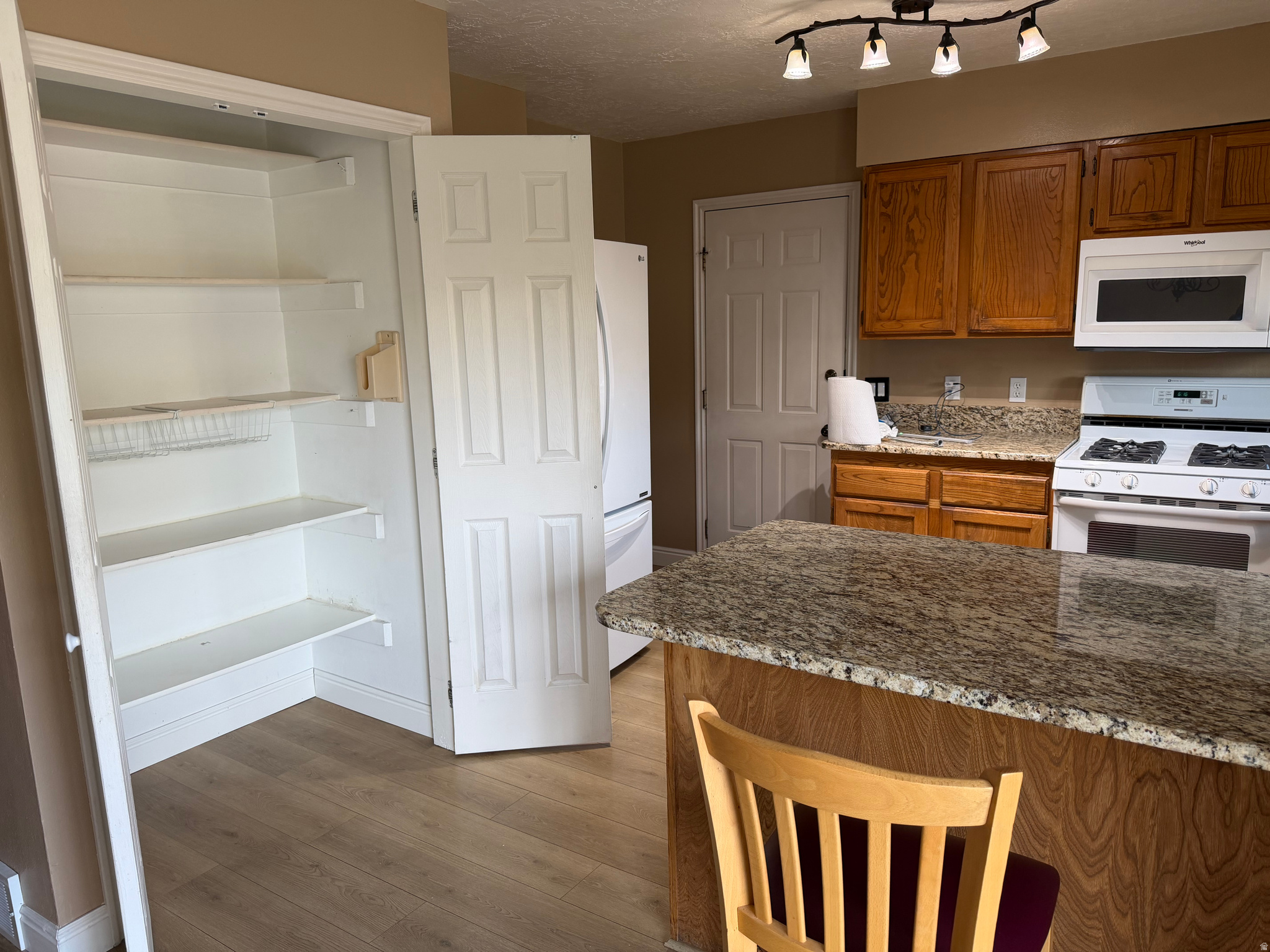 CONDER EST - Residential