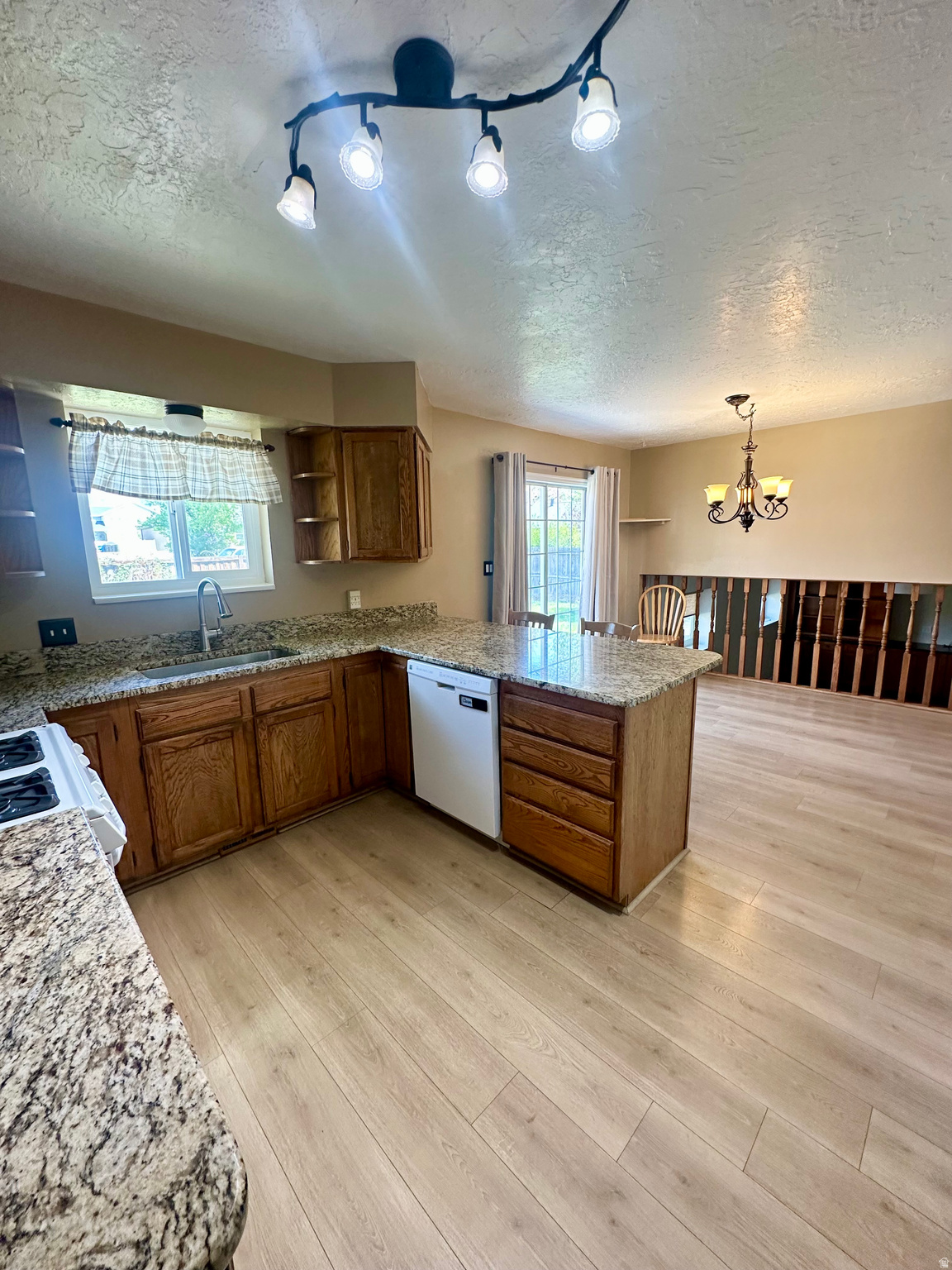 CONDER EST - Residential