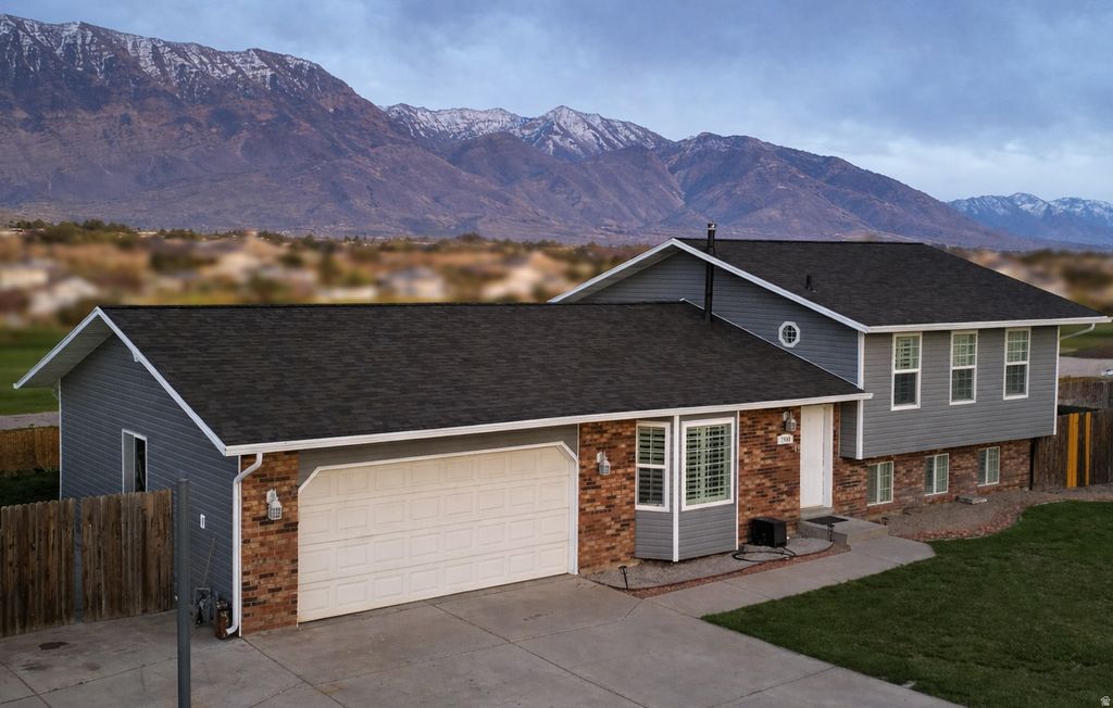 Photo of 1948 N 520 W, Orem, UT 84057 (MLS # 2148531)