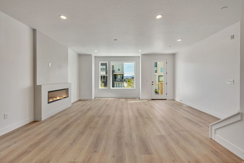 Photo of 10984 S LAKE RUN RD W #156, South Jordan, UT 84009 (MLS # 2153323)