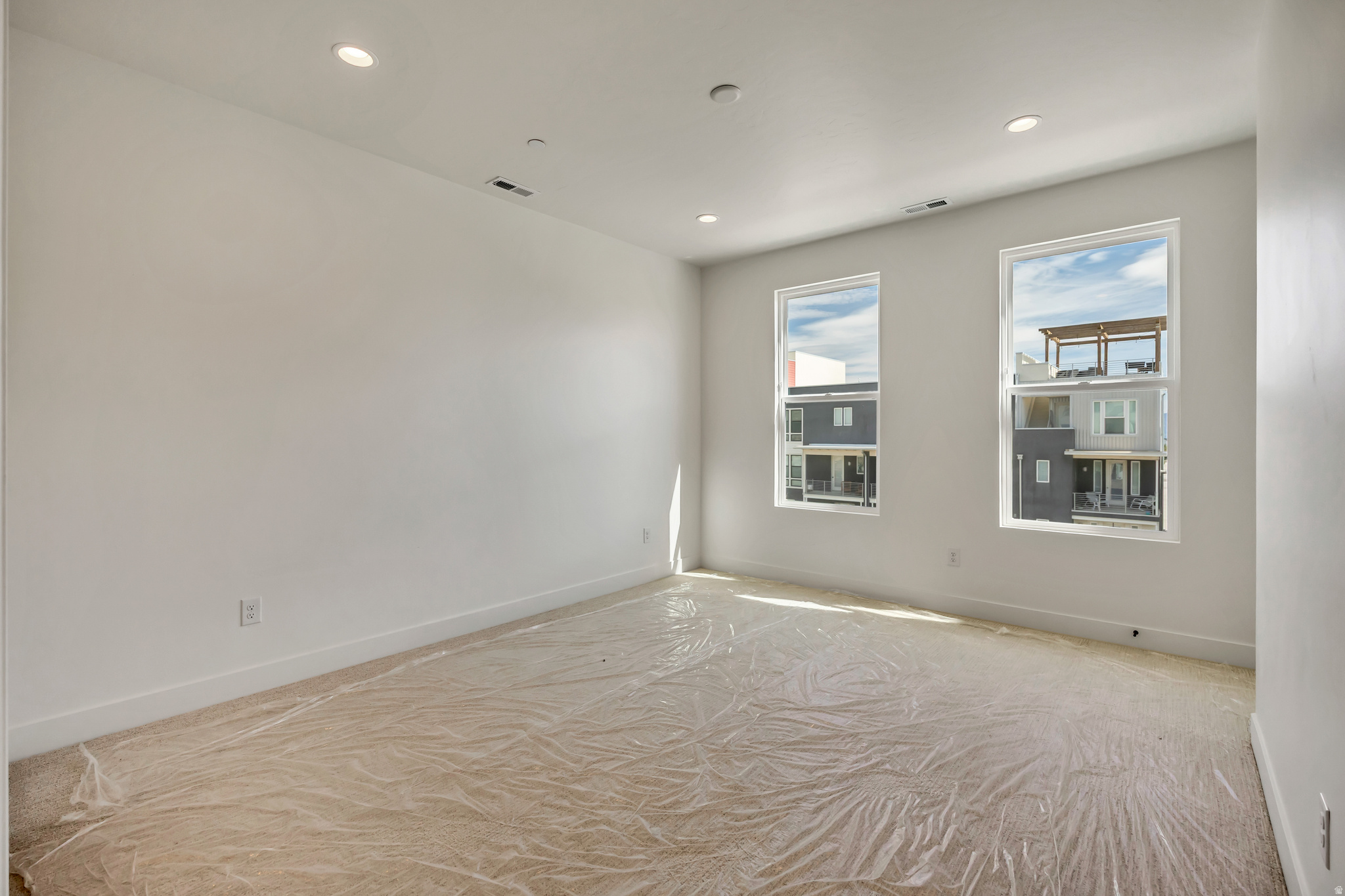 DOWNTOWN DAYBREAK - Residential