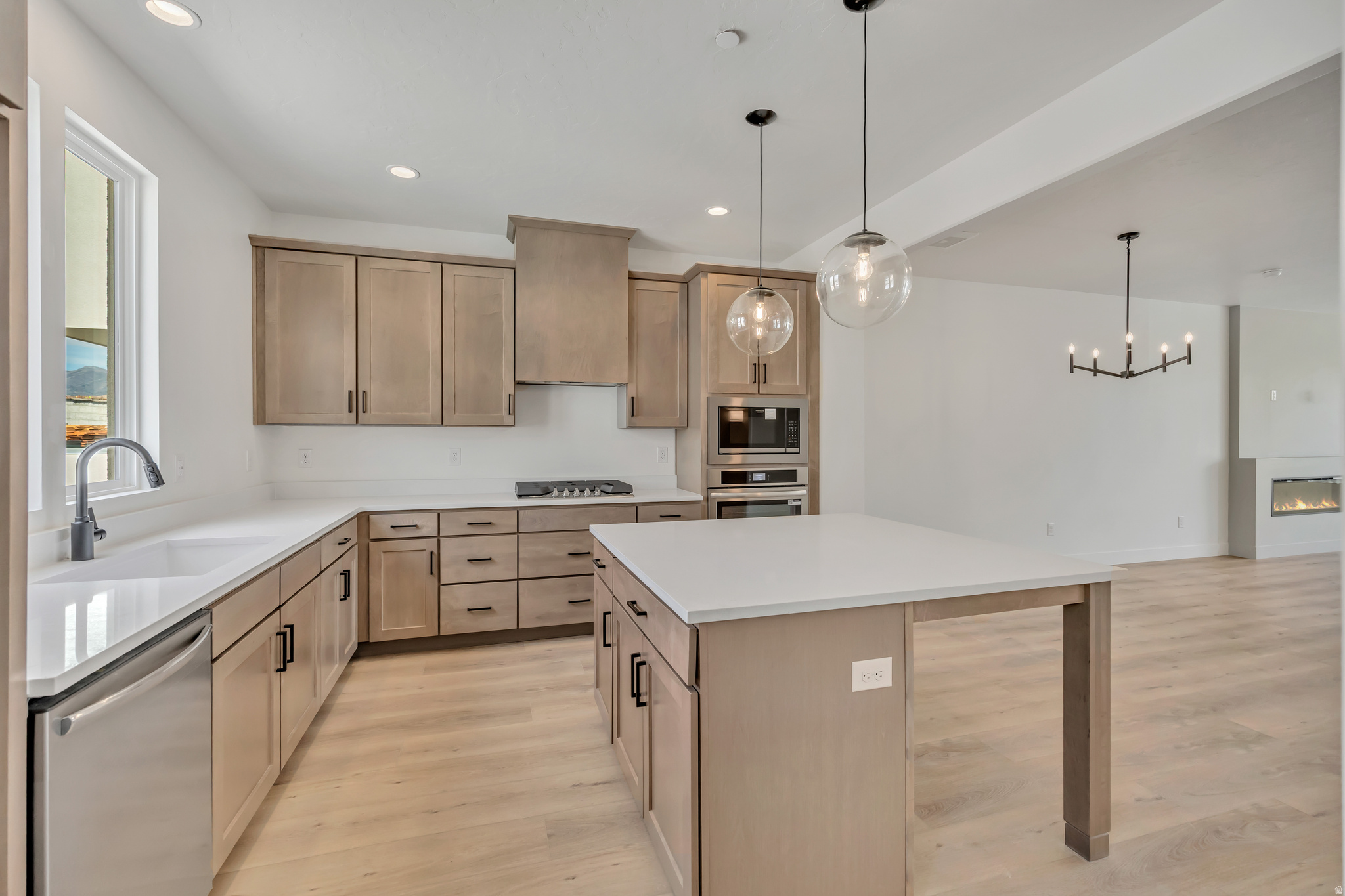 DOWNTOWN DAYBREAK - Residential