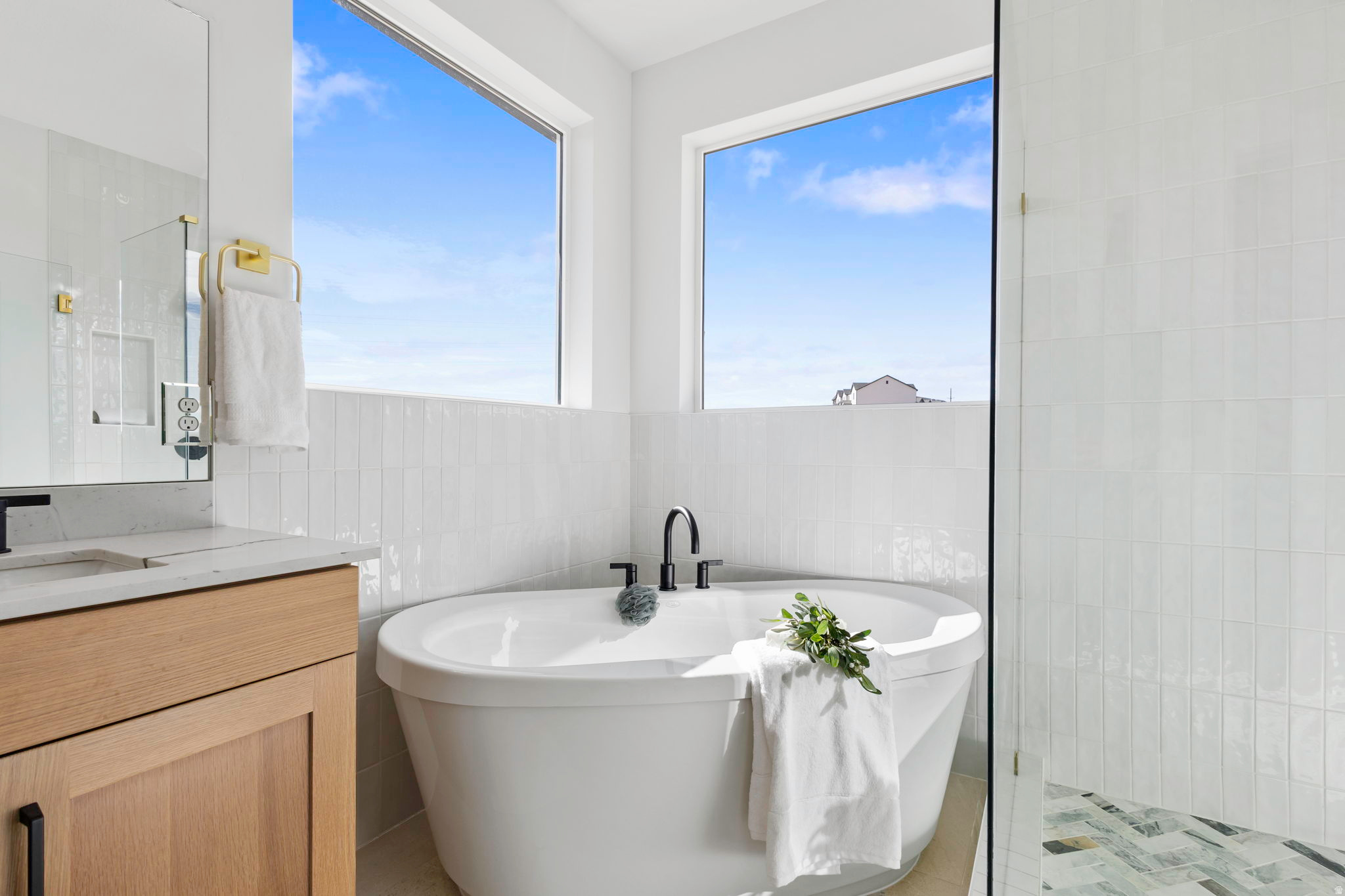 FOX CANYON - Residential