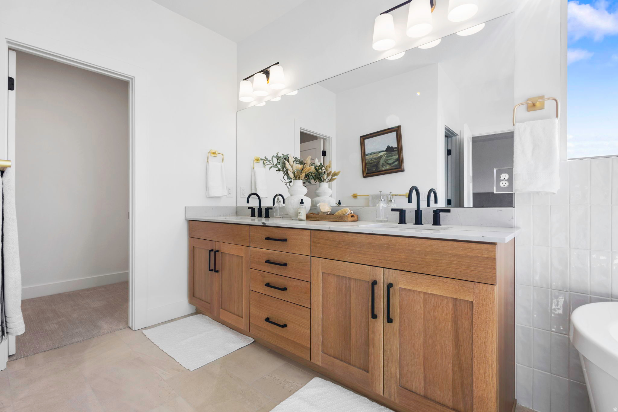 FOX CANYON - Residential