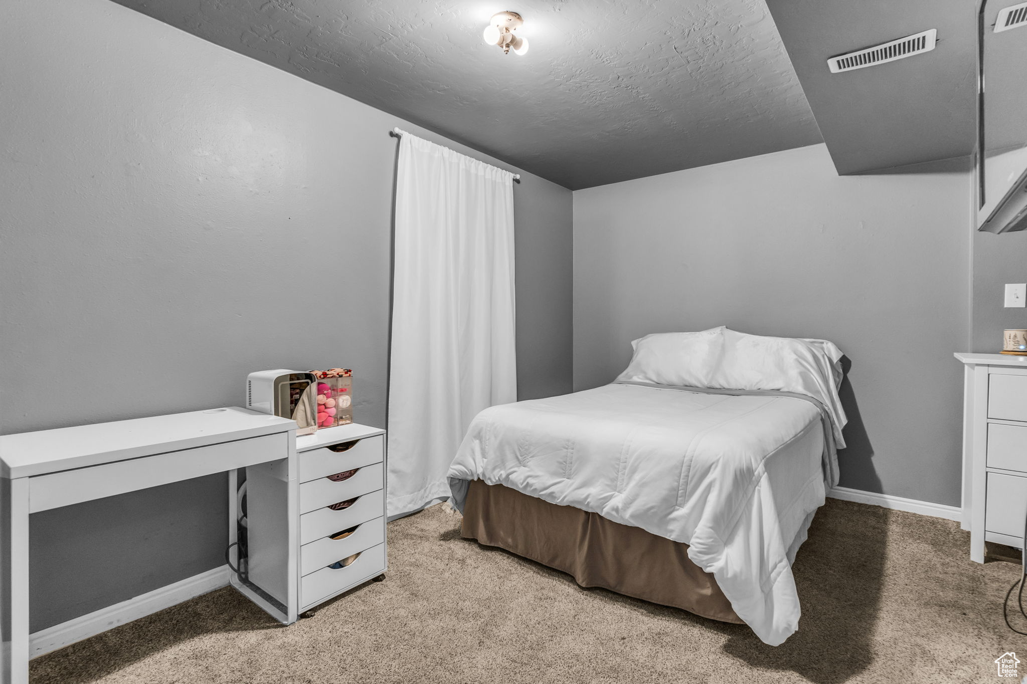 GOLDEN ACRES - Residential