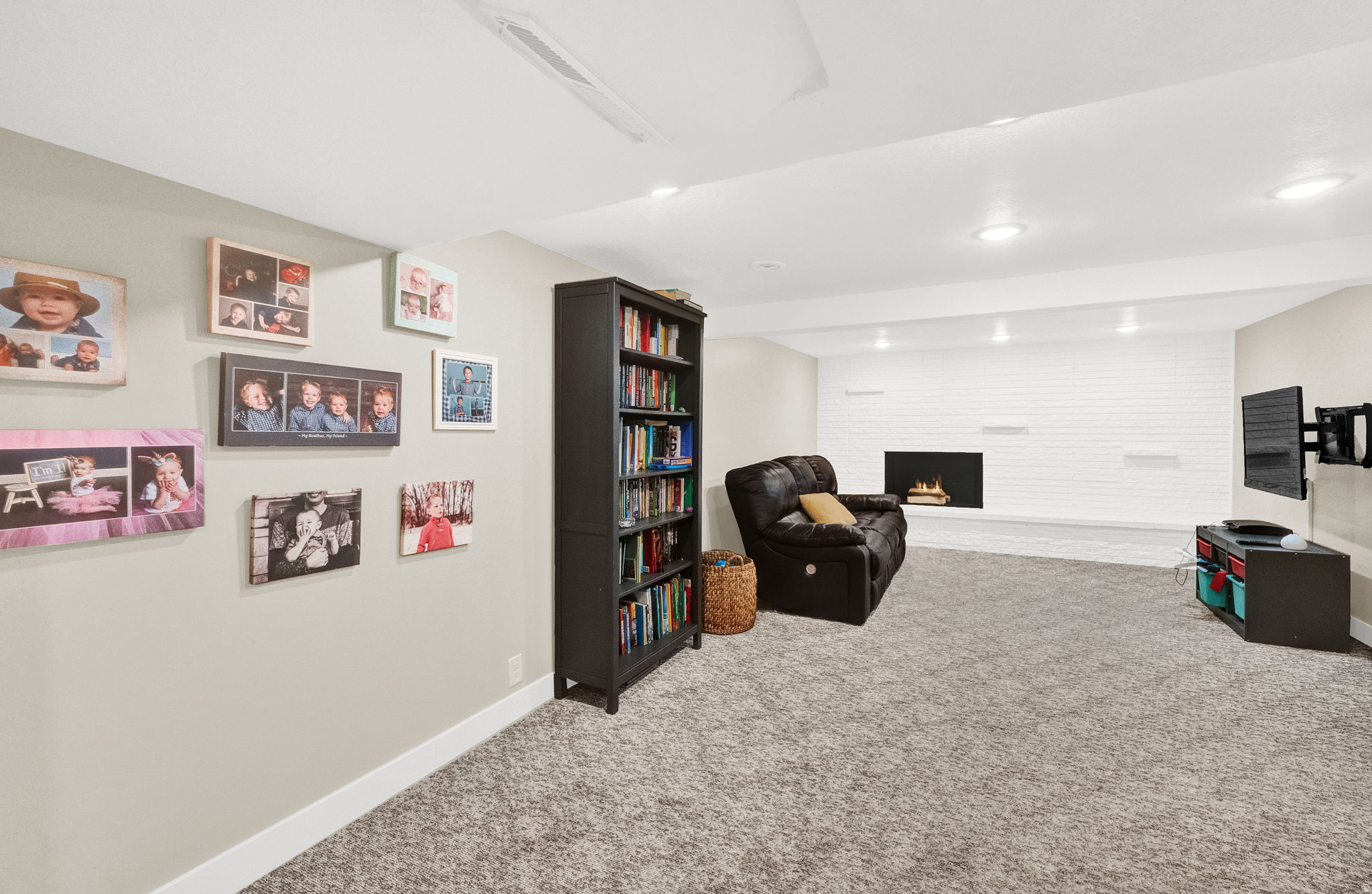 WOODSIDE HEIGHTS - Residential