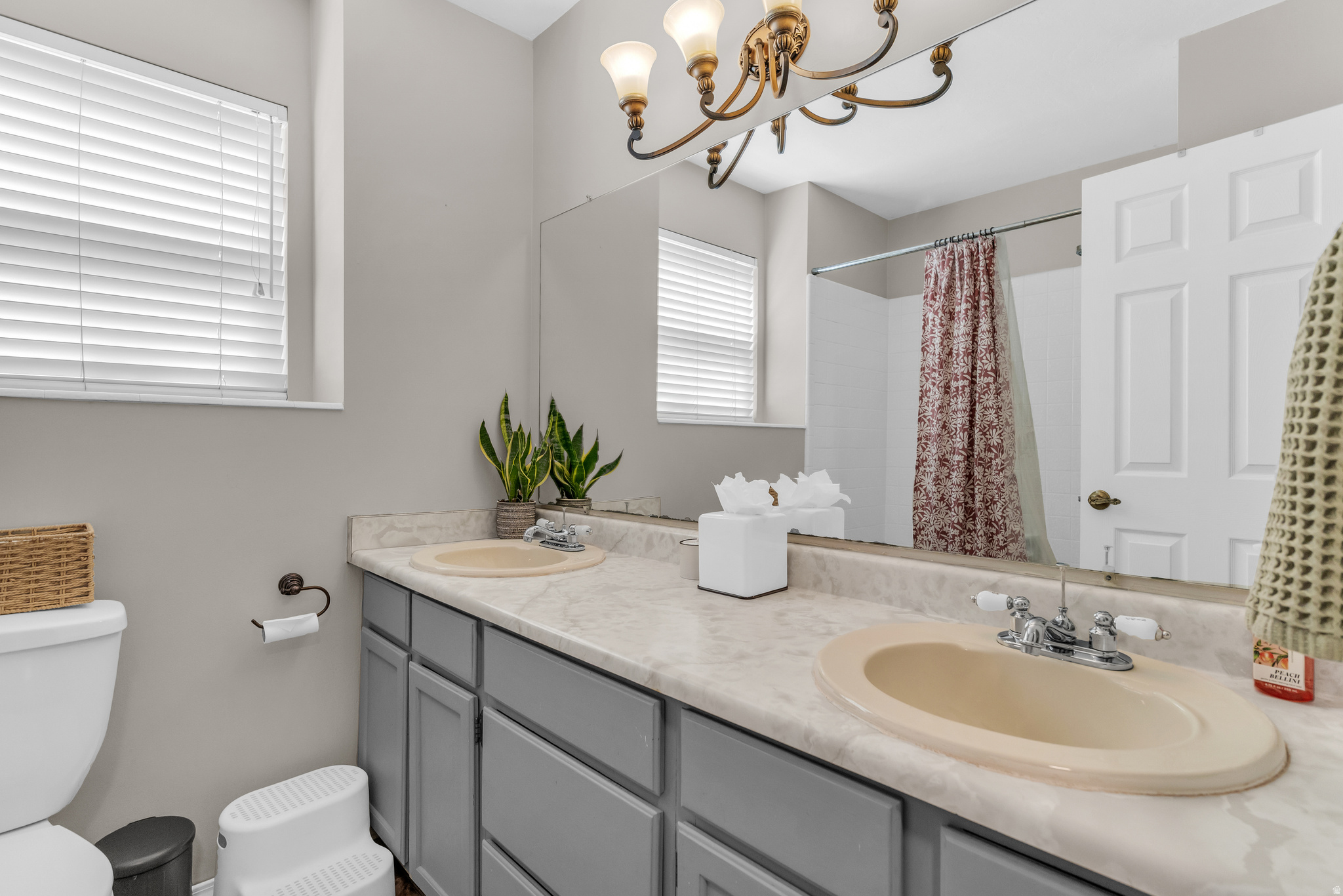 EDENBROOK - Residential