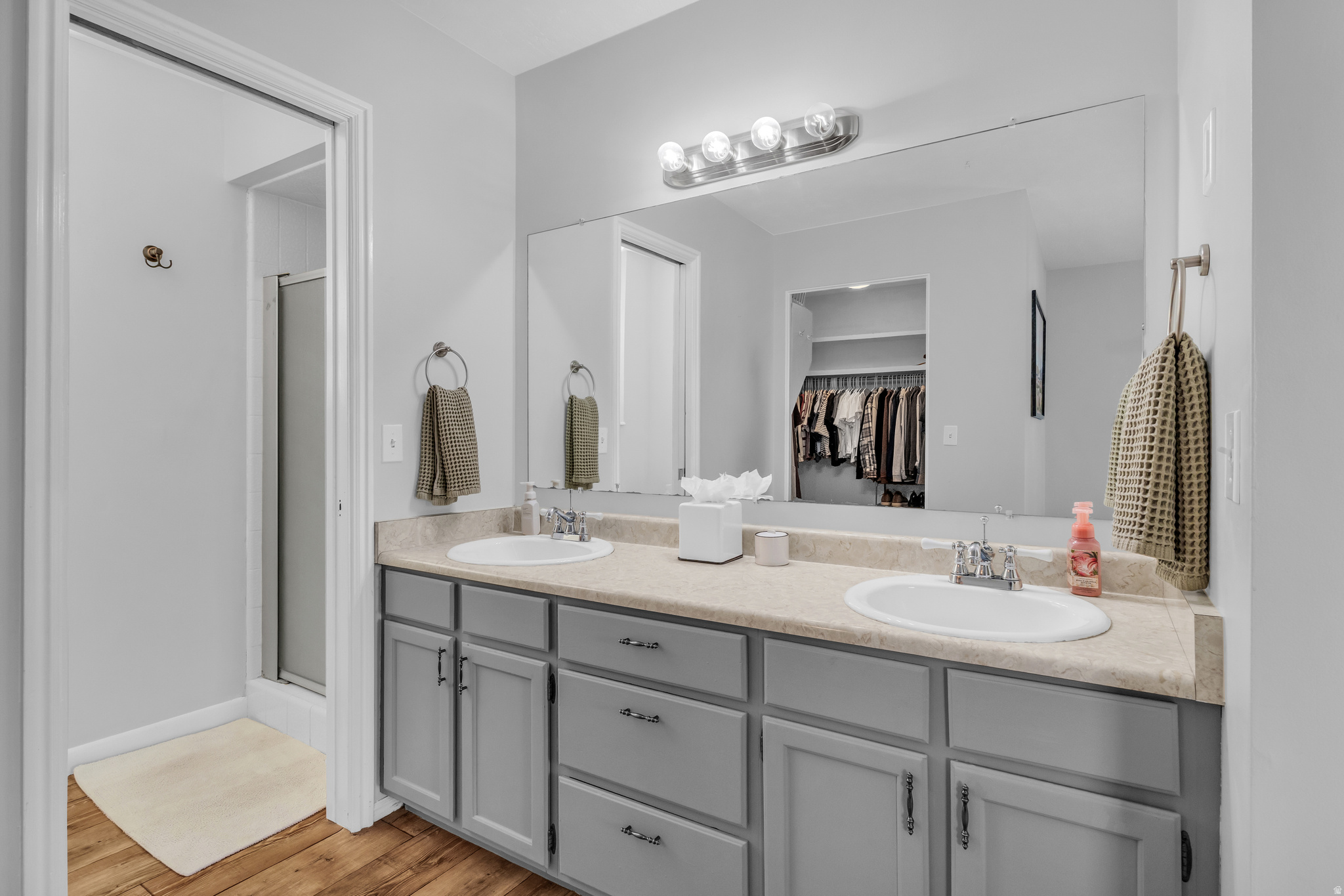 EDENBROOK - Residential