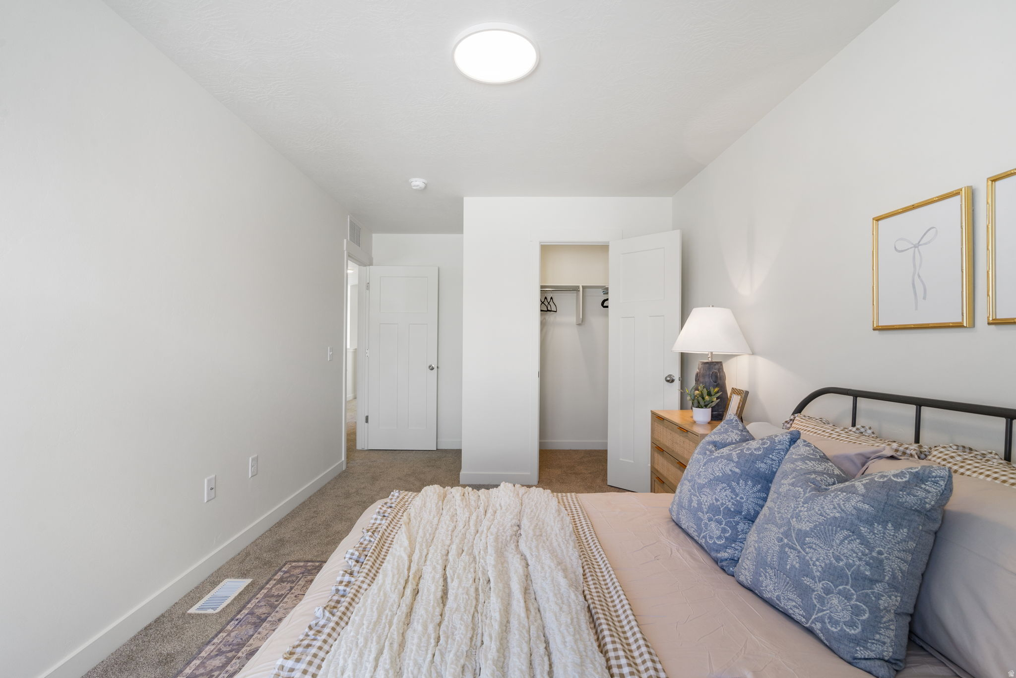 VILLAS AT THE POINT - Residential