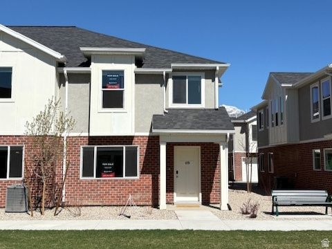 Townhouse For Sale - 419 W 1025<br/> Weber County, Ogden, UT 84404