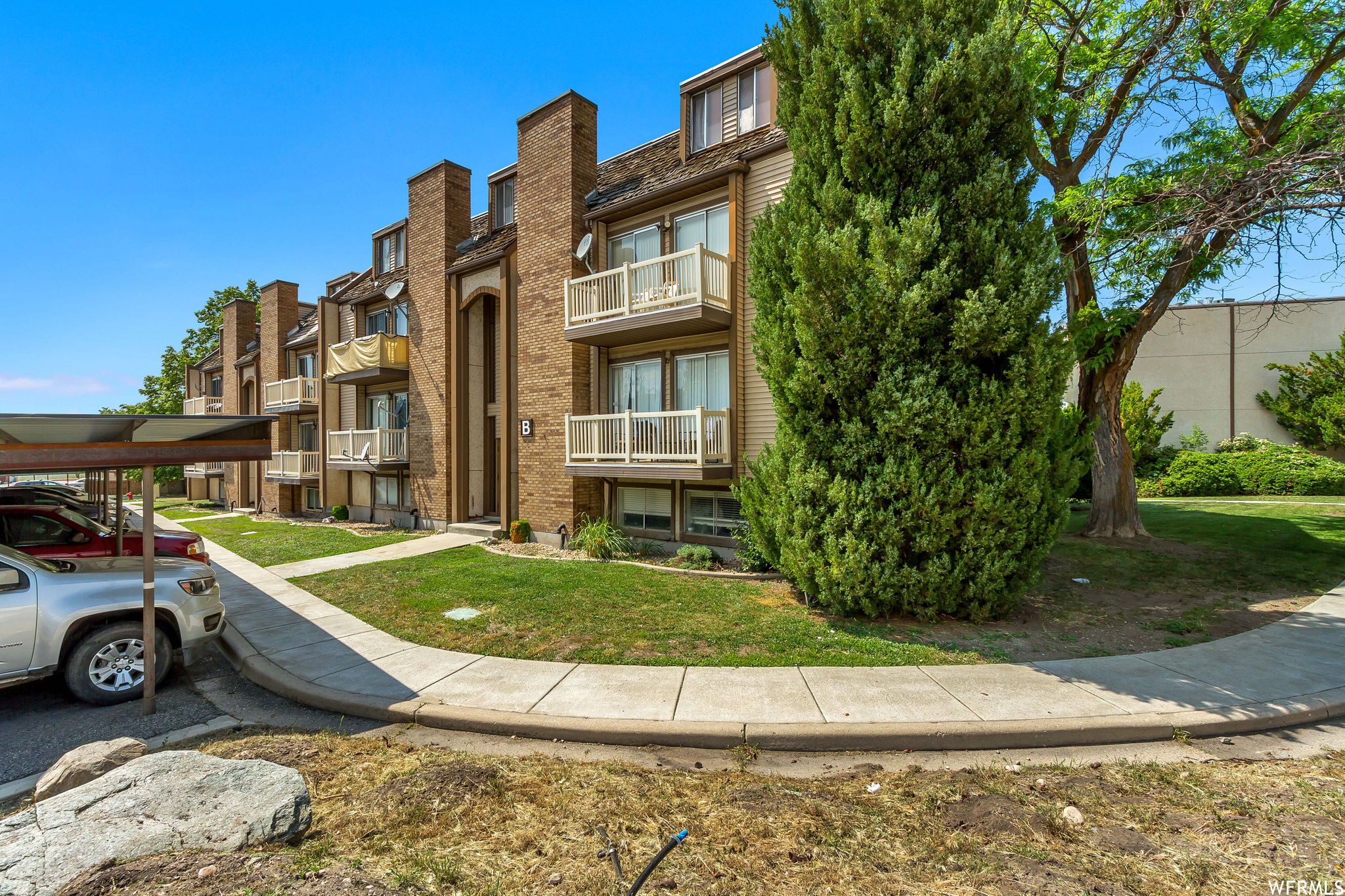 CEDAR SPRINGS - Residential